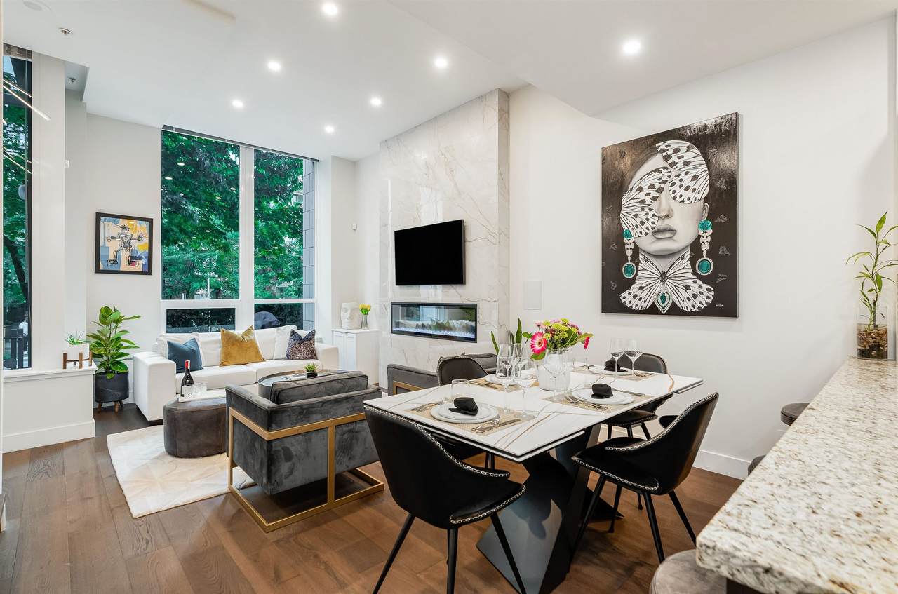 1065 Richards Street - Photo 1