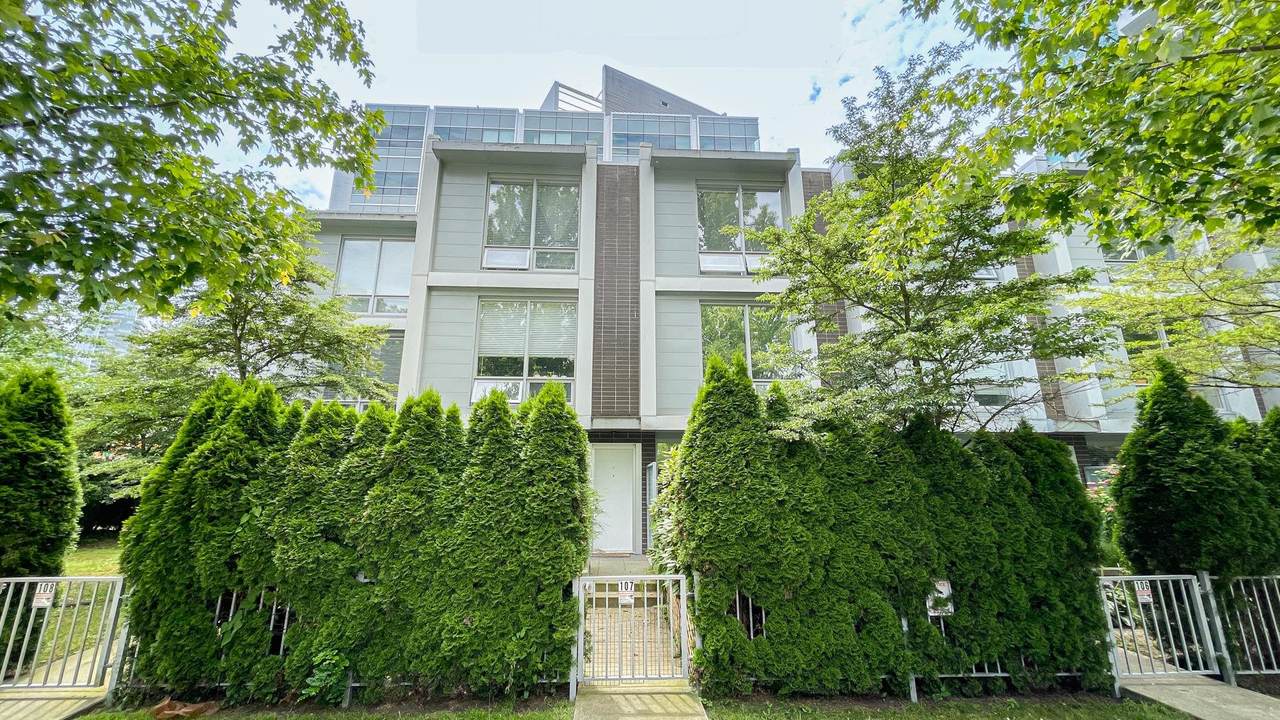 4798 Hazel Street - Photo 1