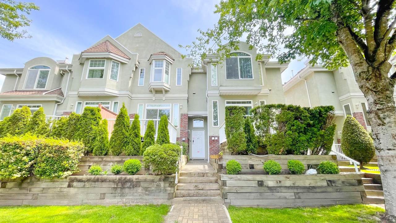 5840 Dover Crescent - Photo 1