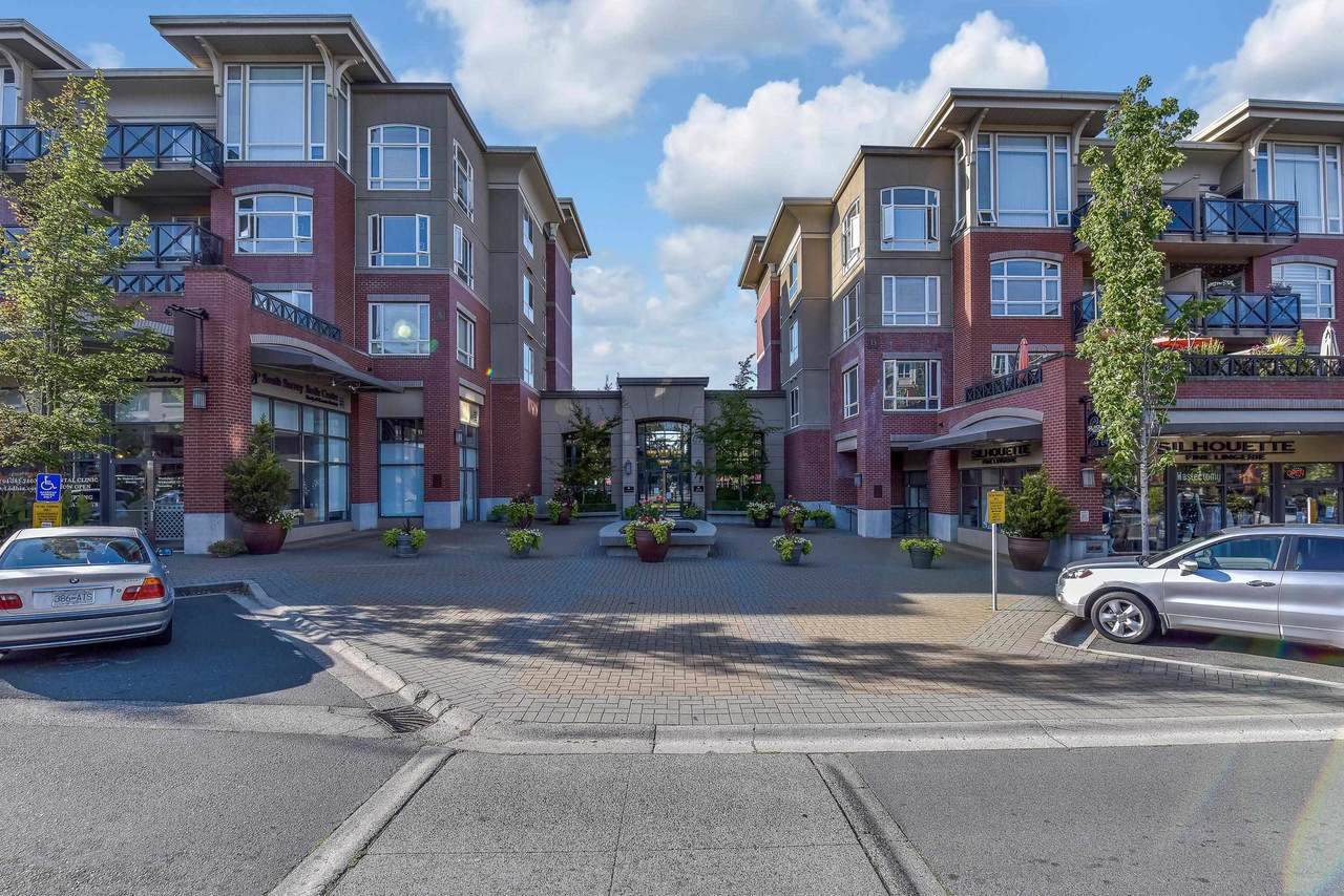 2970 King George Boulevard - Photo 1