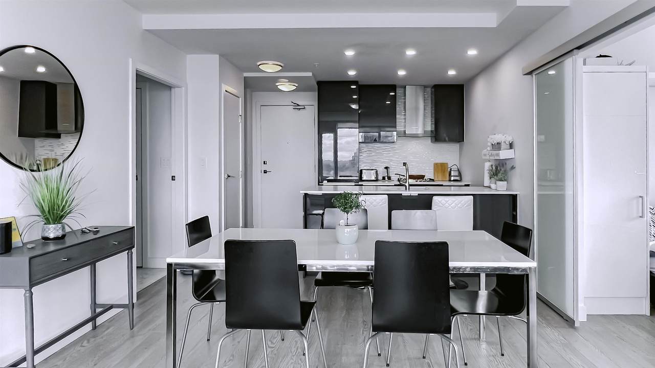 1283 Howe Street - Photo 1