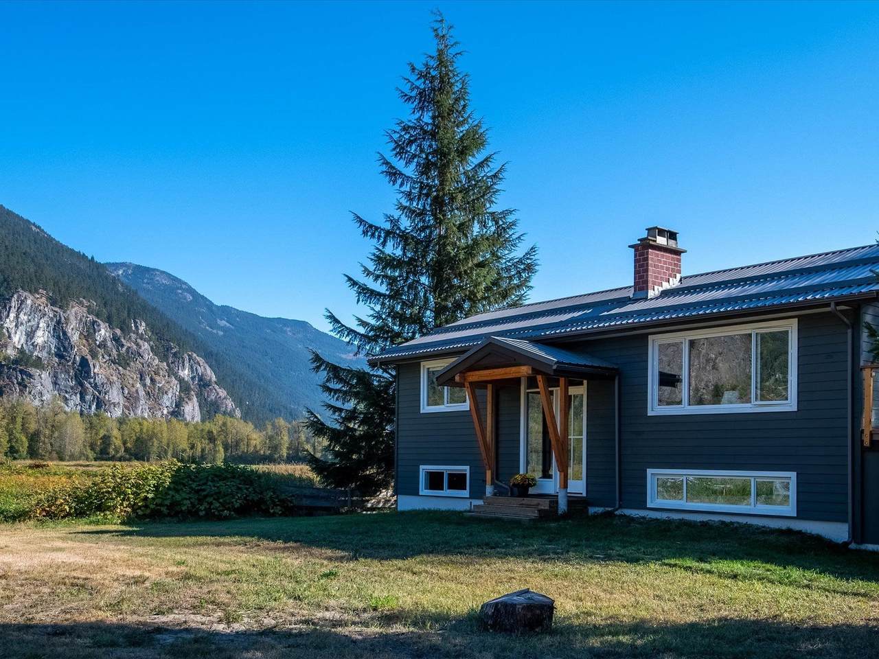 900 Erickson Road - Photo 1