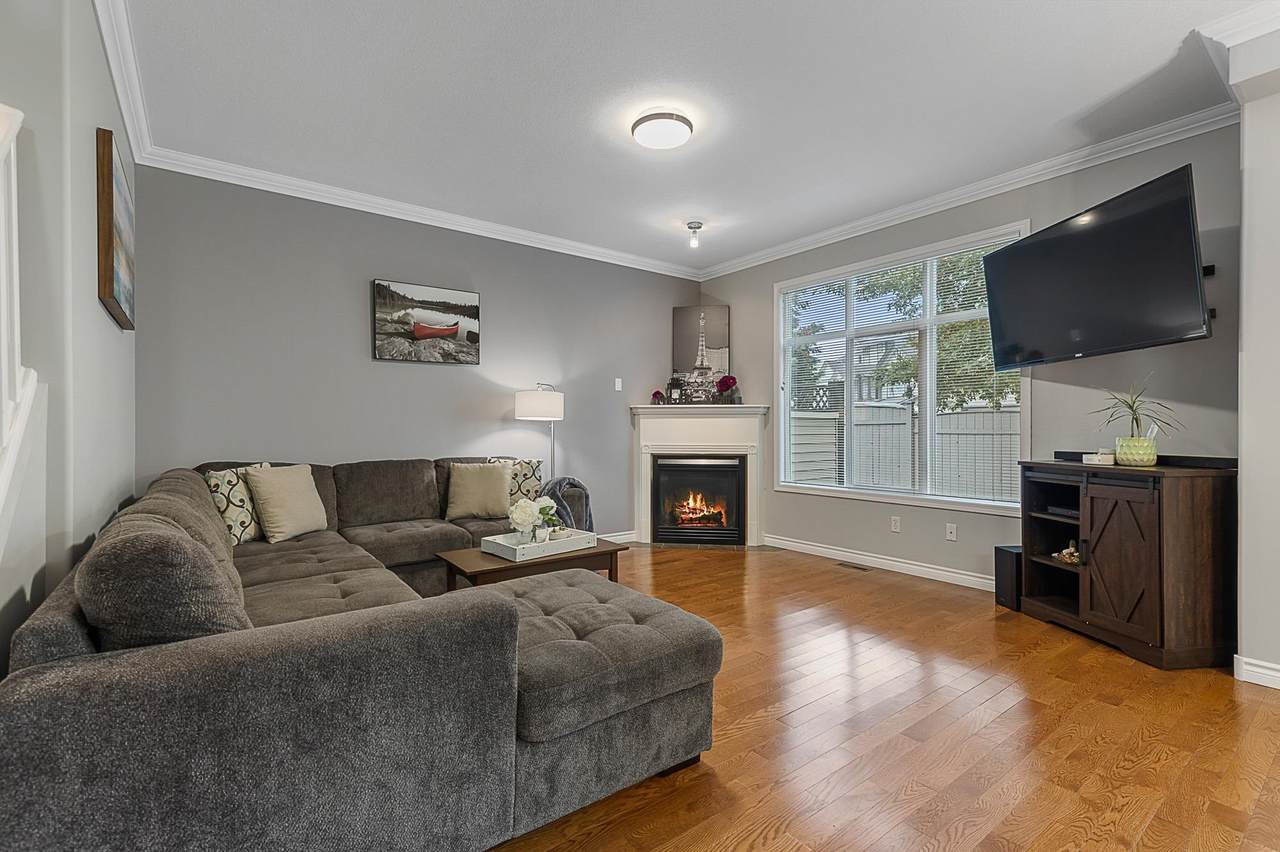 46360 Valleyview Road - Photo 1