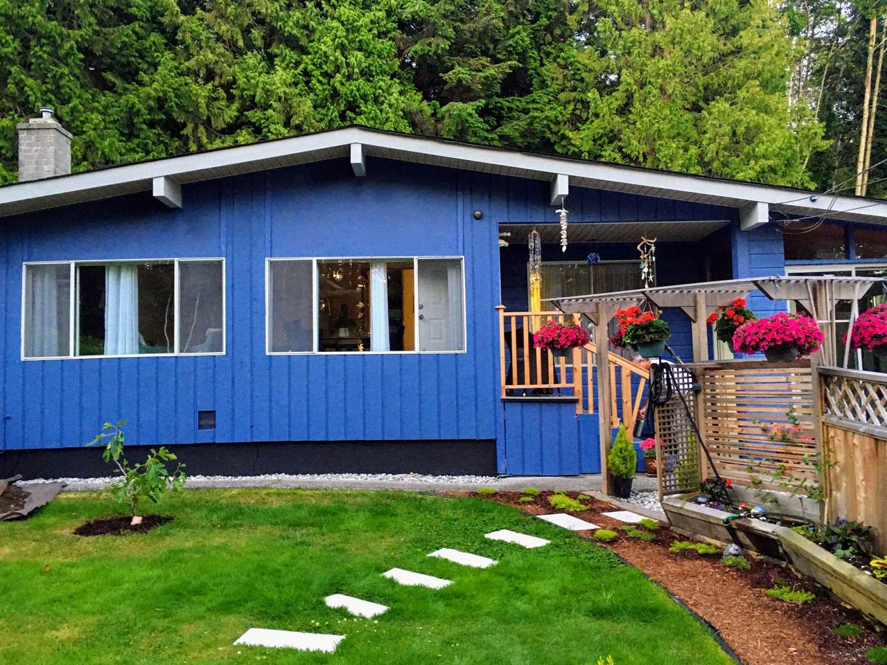 5396 Sunshine Coast Highway - Photo 1