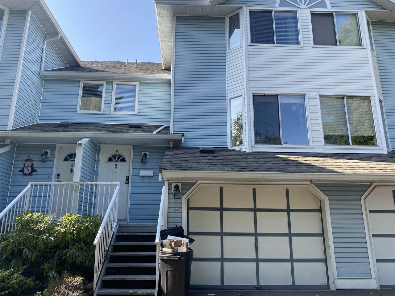 8220 121A Street - Photo 1