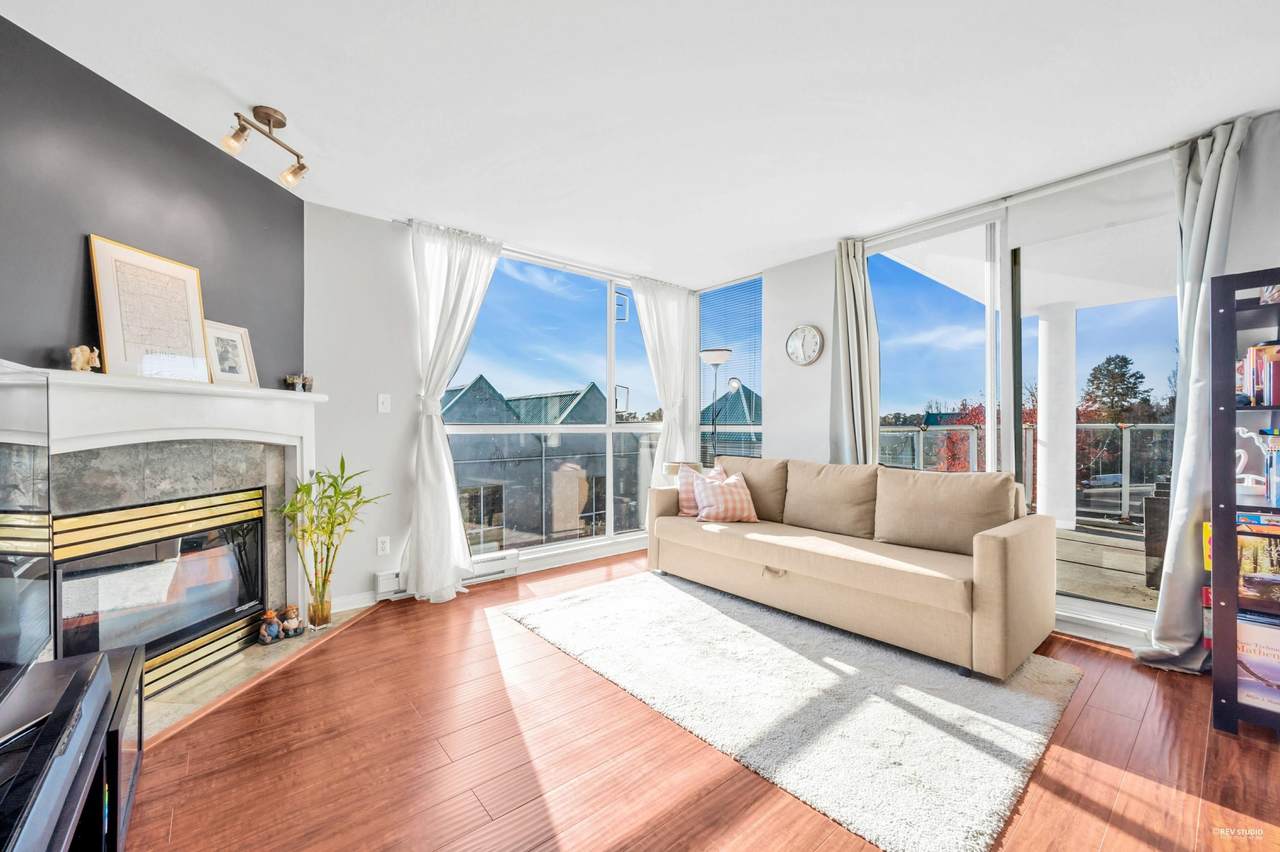 8430 Jellicoe Street - Photo 1