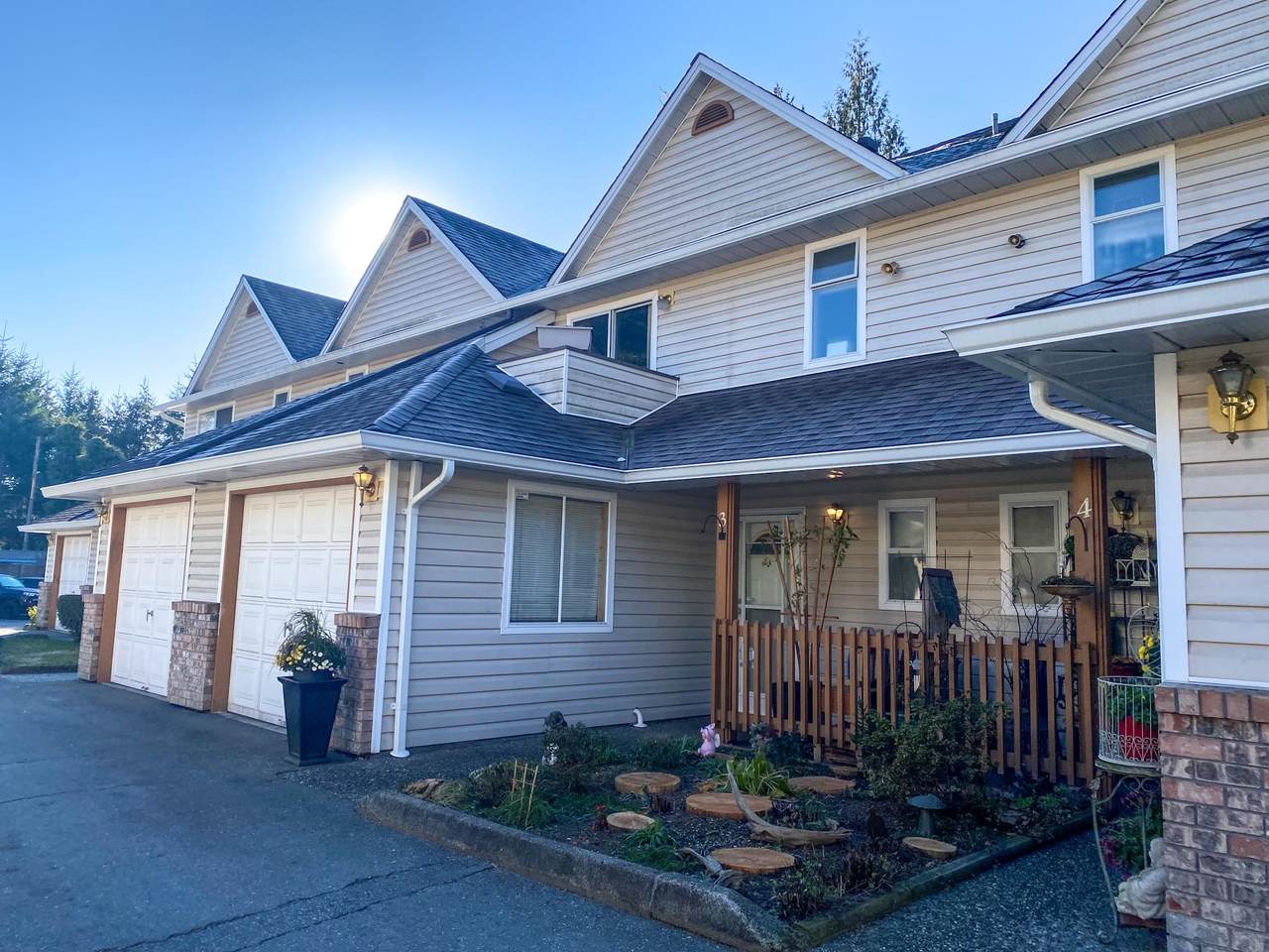 20699 120B Avenue - Photo 1