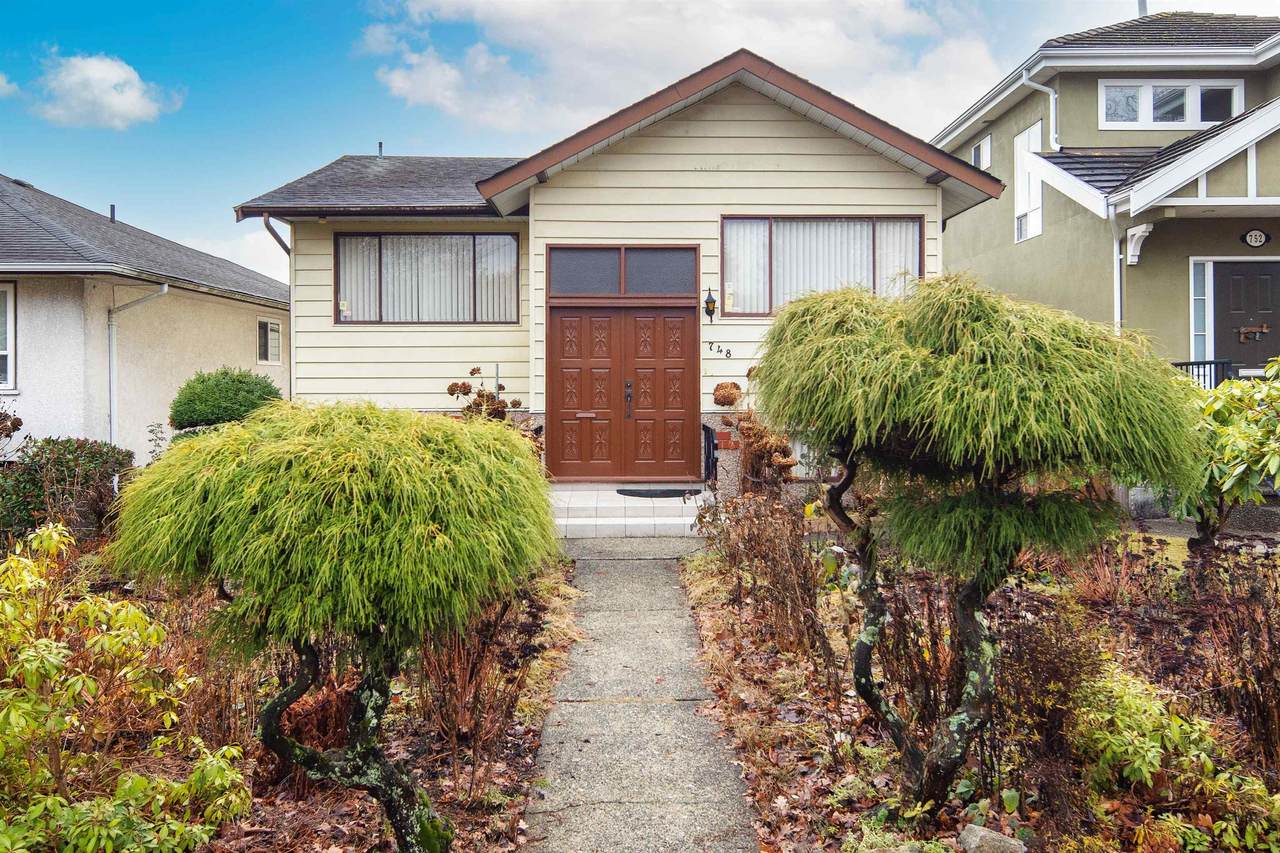 748 59TH Avenue - Photo 1