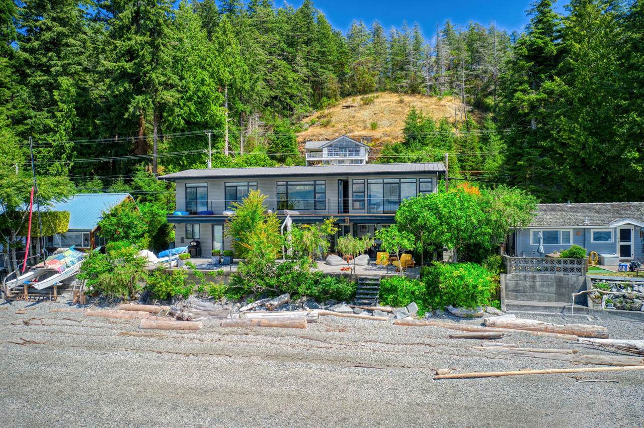 6823 Sunshine Coast Highway - Photo 1