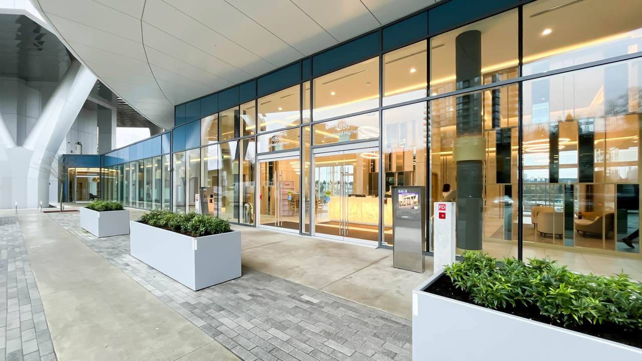 4880 Lougheed Highway - Photo 1