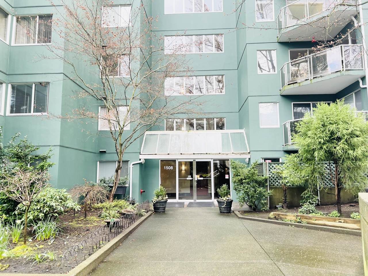 1508 Mariner Walk - Photo 1