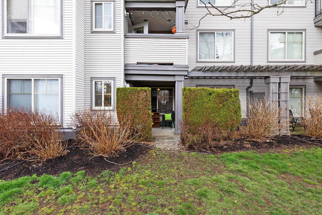 27358 32 Avenue - Photo 1