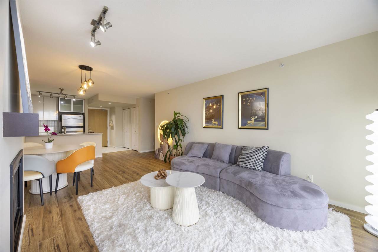 2289 Yukon Crescent - Photo 1
