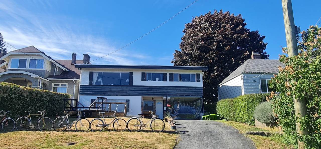 508 7th Street - Photo 1