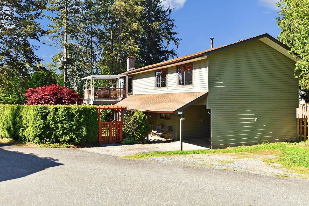 32890 Bakerview Avenue - Photo 1