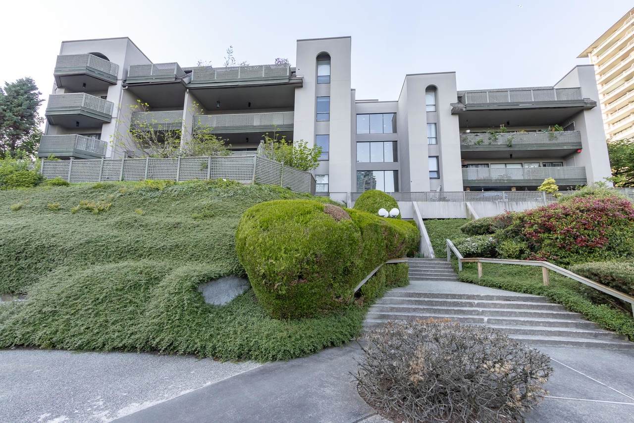 4941 Lougheed Highway - Photo 1