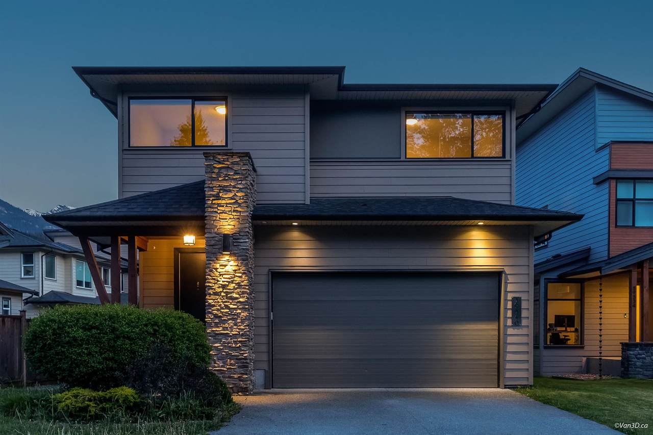 39340 Falcon Crescent - Photo 1