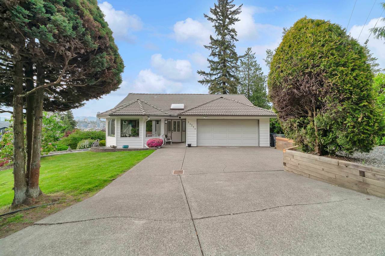 11771 100 Avenue - Photo 1