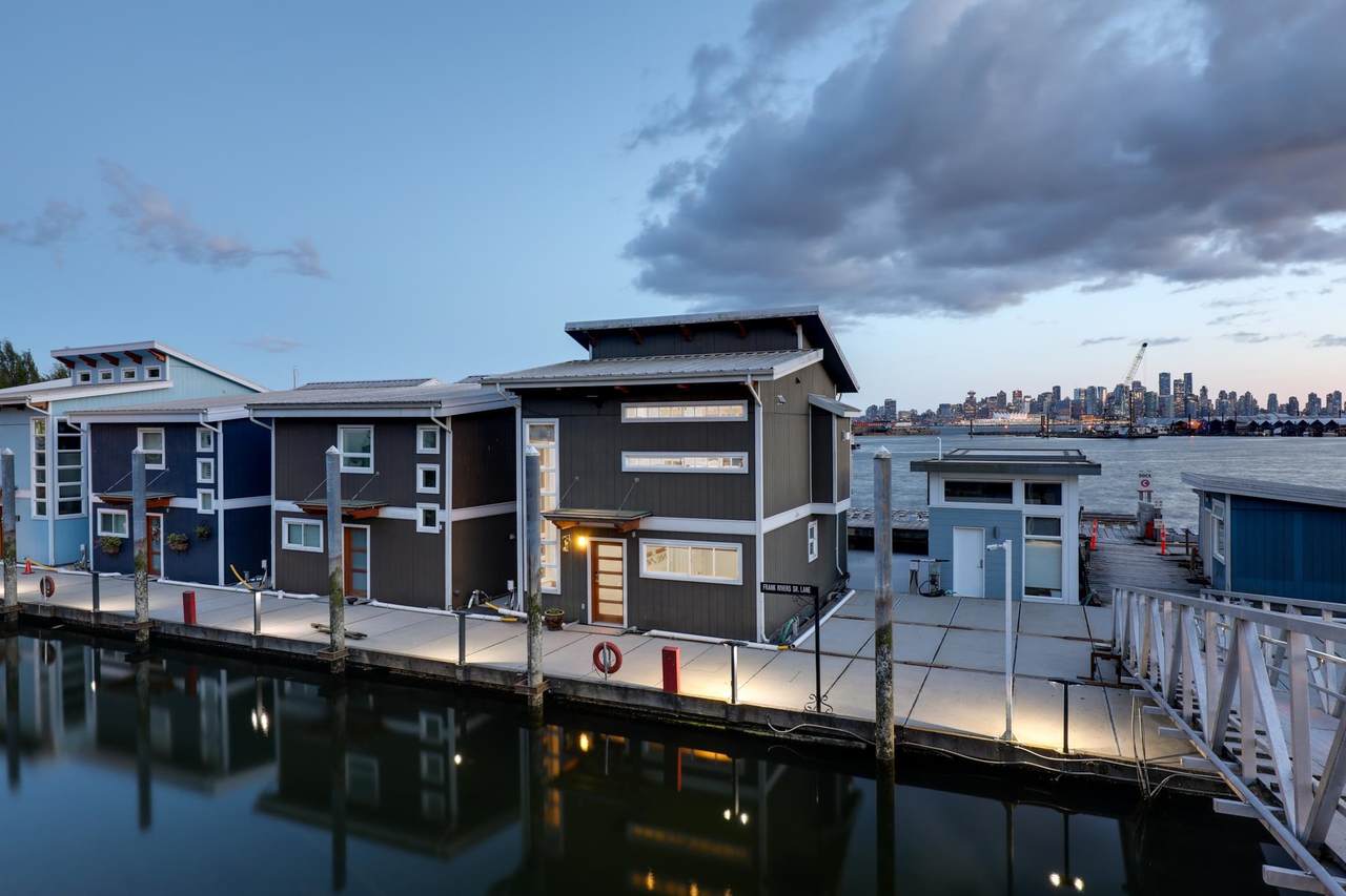 415 Esplanade - Photo 1