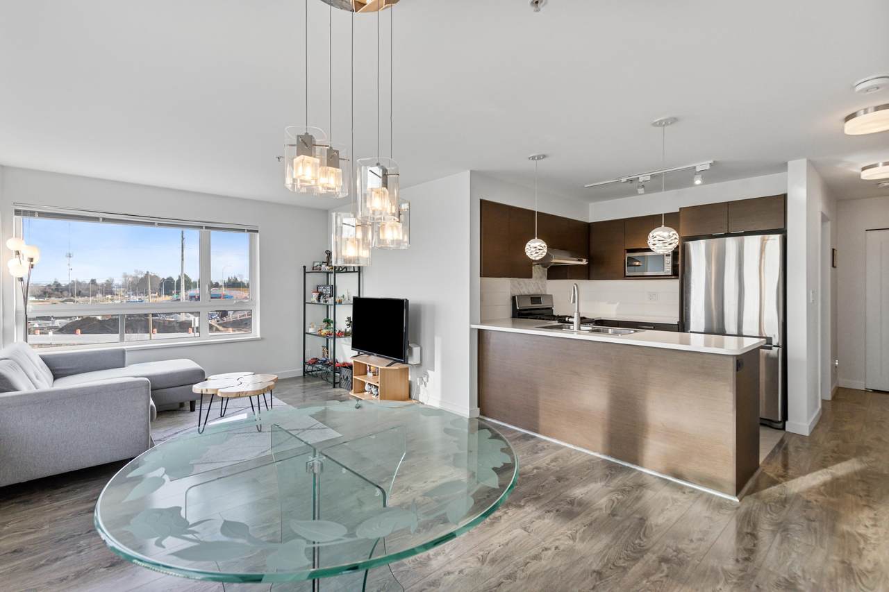 12339 Steveston Highway - Photo 1