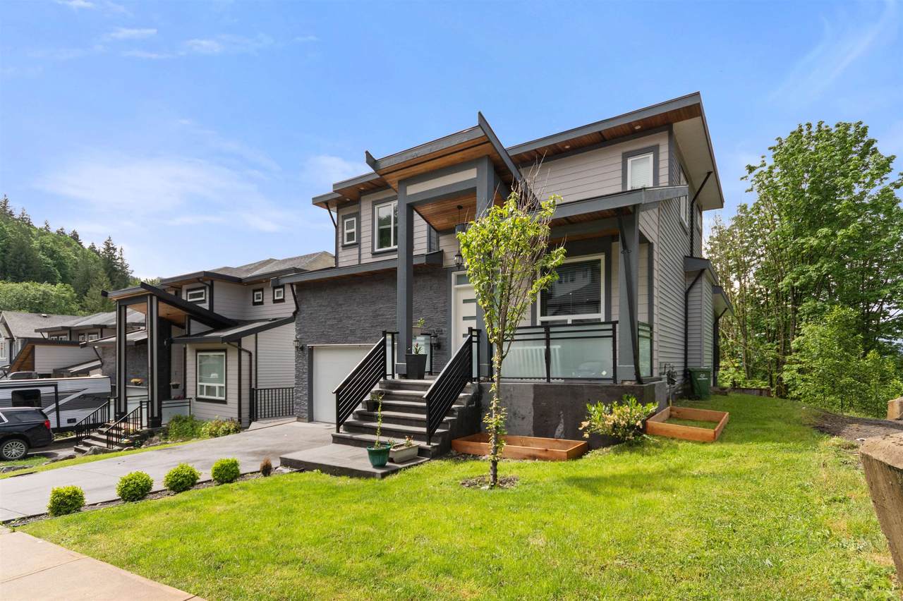 8494 Forest Gate Drive - Photo 1