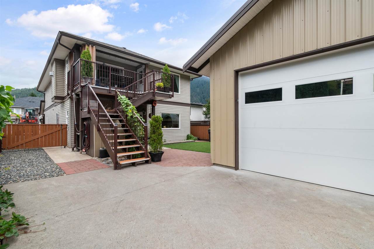 66022 Park Avenue - Photo 1