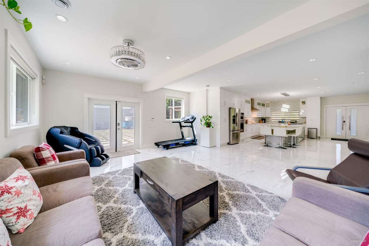 22288 136 Avenue - Photo 1