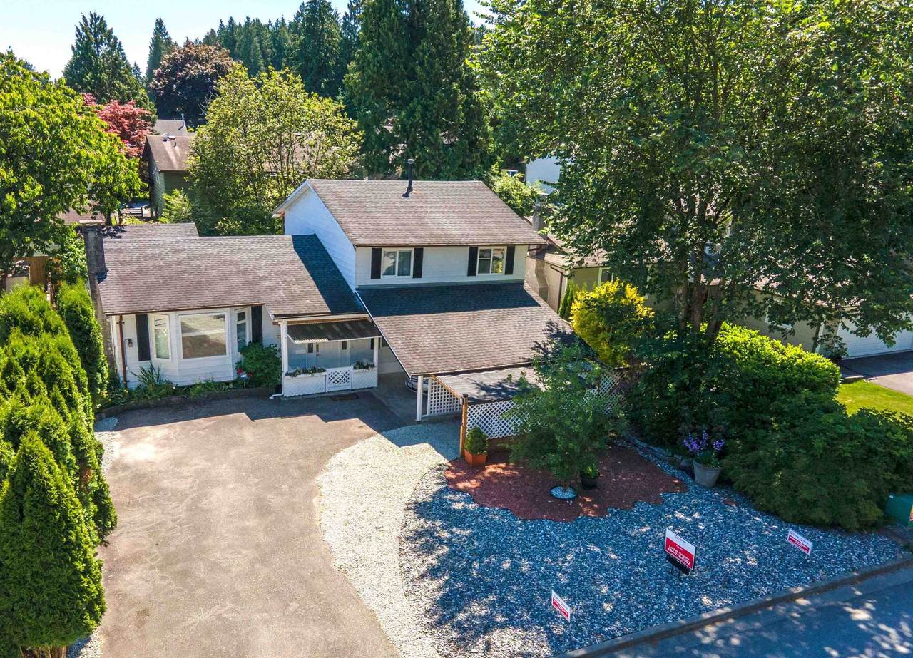 1068 Spruce Avenue - Photo 1