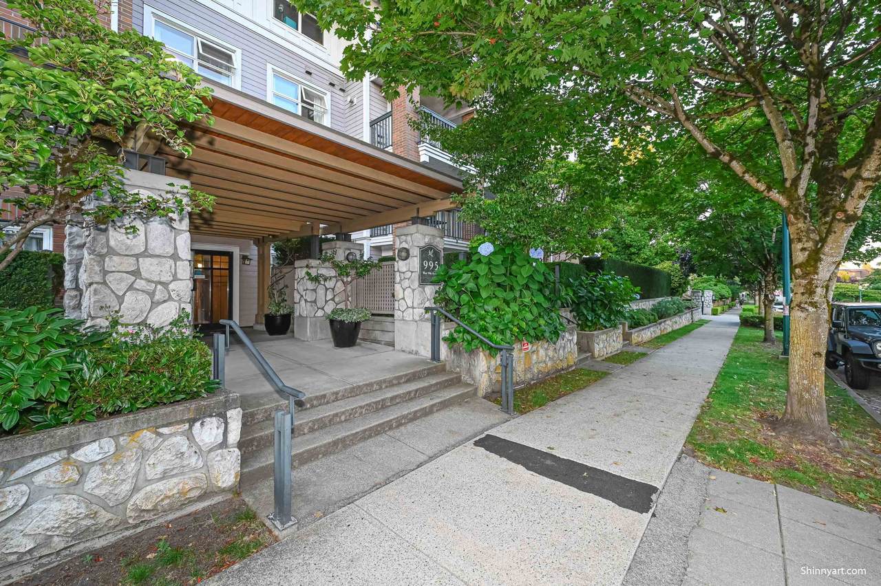 995 59th Avenue - Photo 1