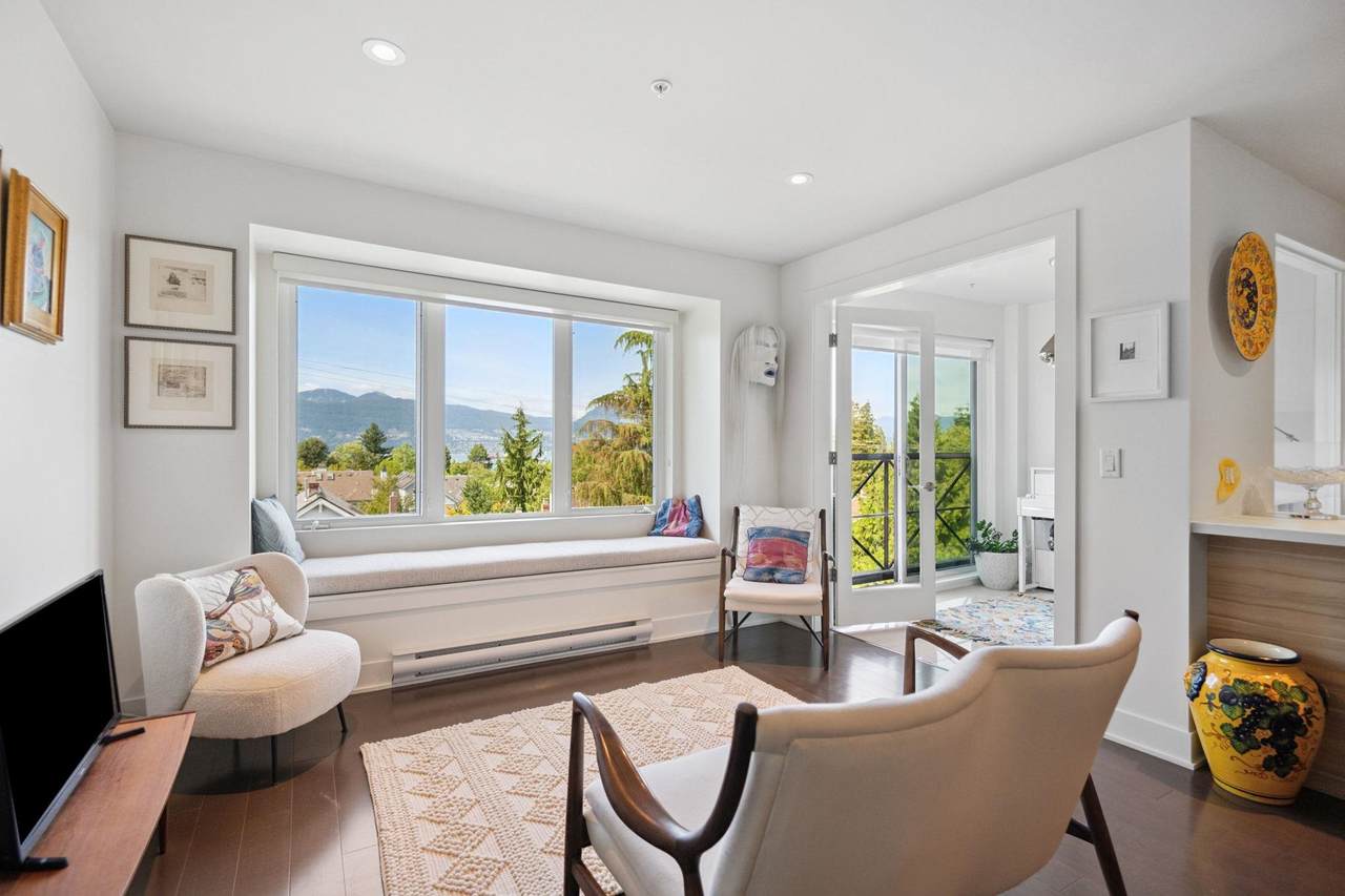 4463 10th Avenue - Photo 1