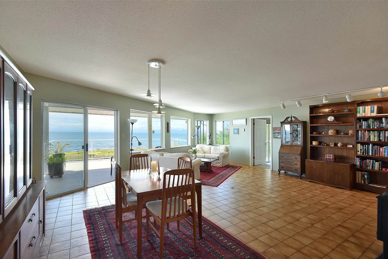 2757 Lower Road - Photo 1