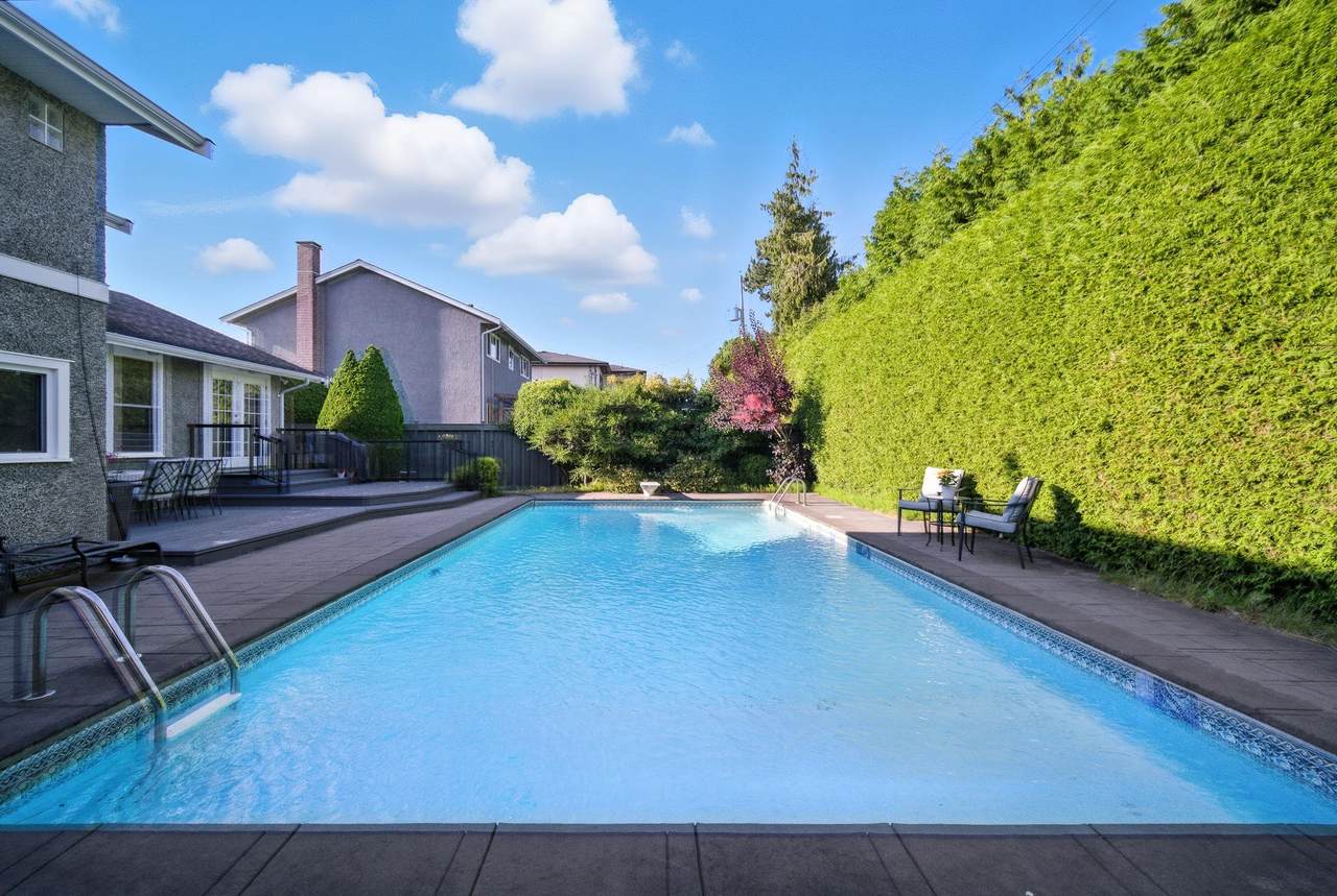 8600 Fairway Road - Photo 1