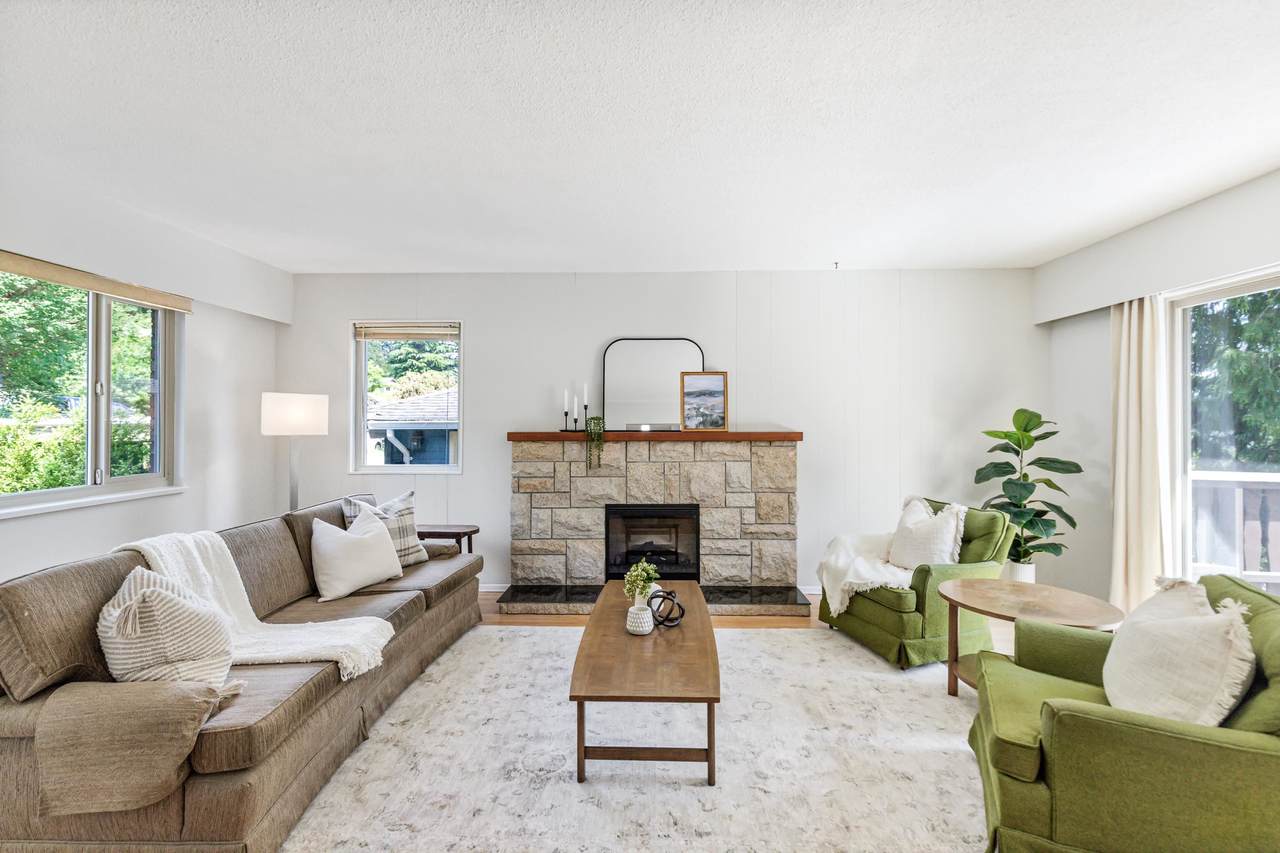 230 Harvard Drive - Photo 1