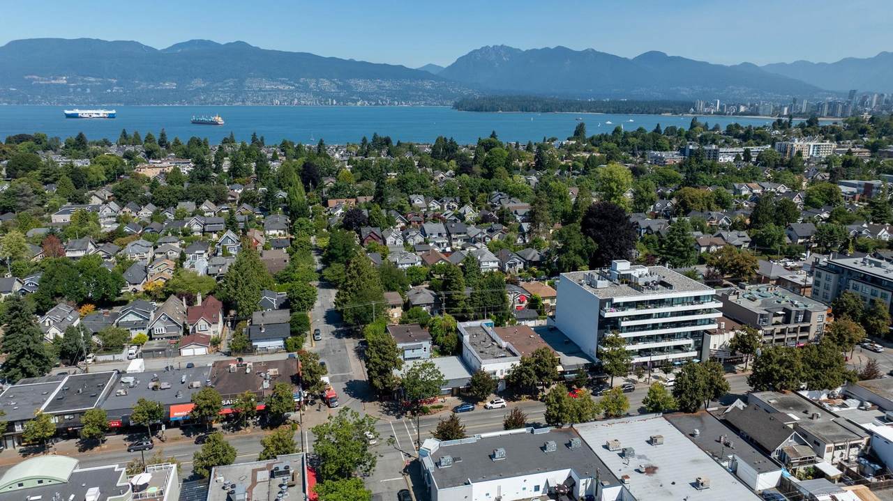 3192 8th Avenue - Photo 1