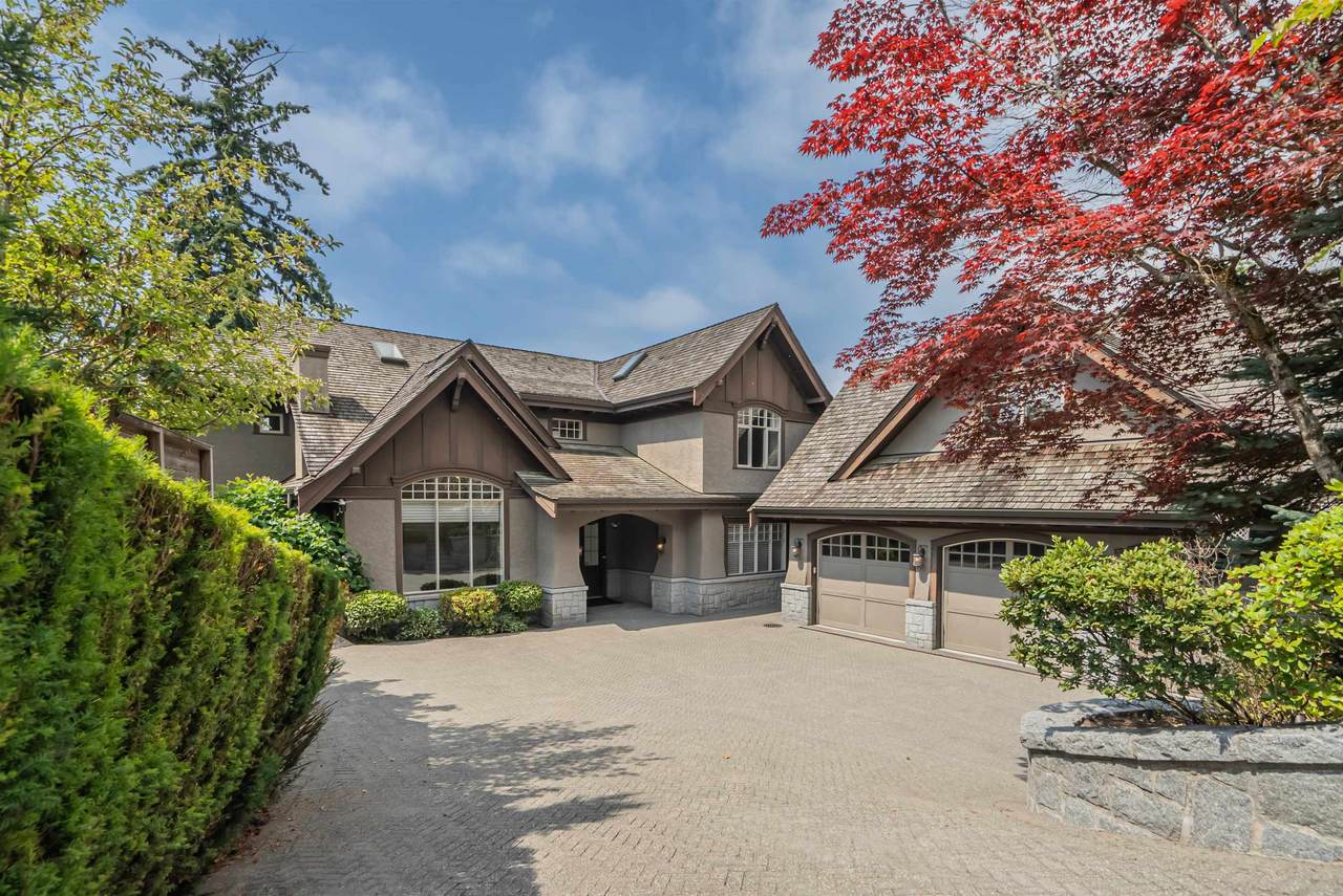 2638 Queens Avenue - Photo 1