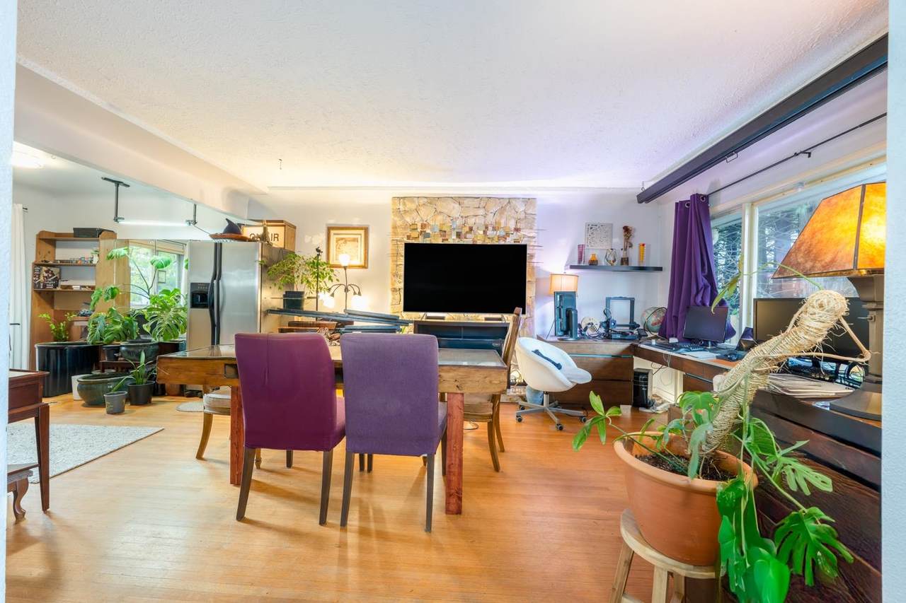 https://bt-photos.global.ssl.fastly.net/britcol/1280_boomver_2_R3058457-2.jpg