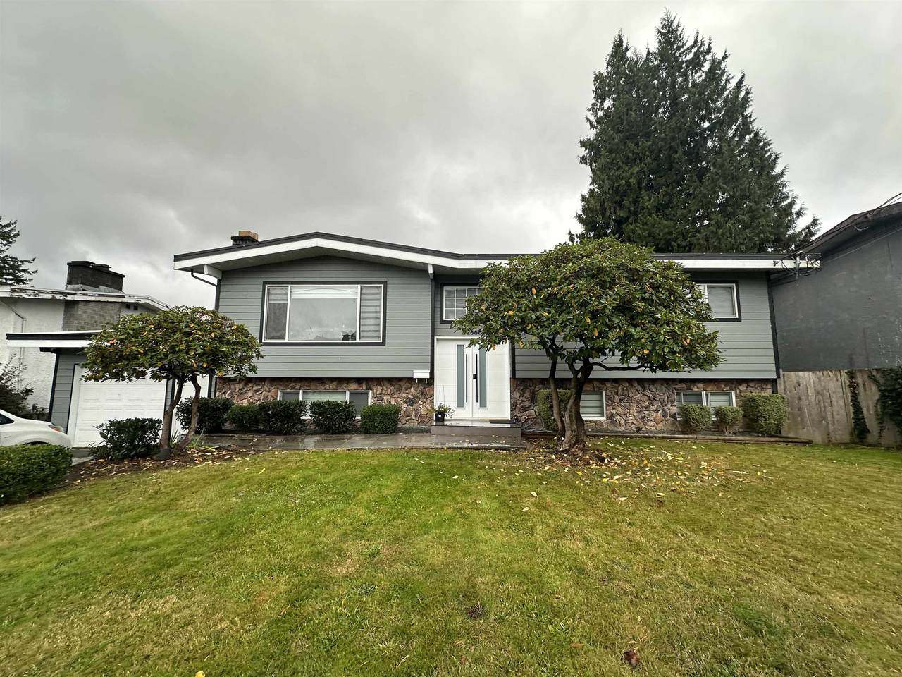 32668 Pandora Avenue - Photo 1