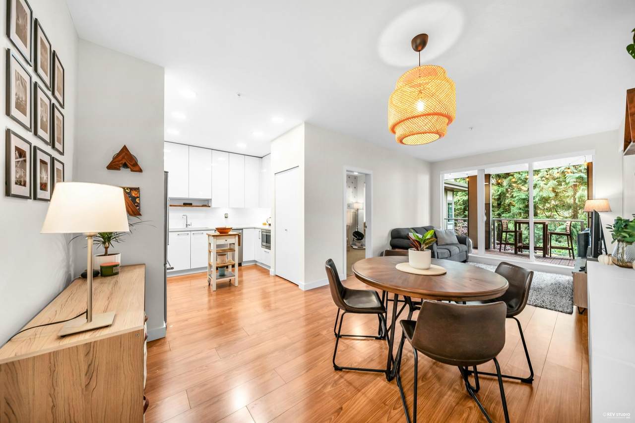 5460 Broadway - Photo 1