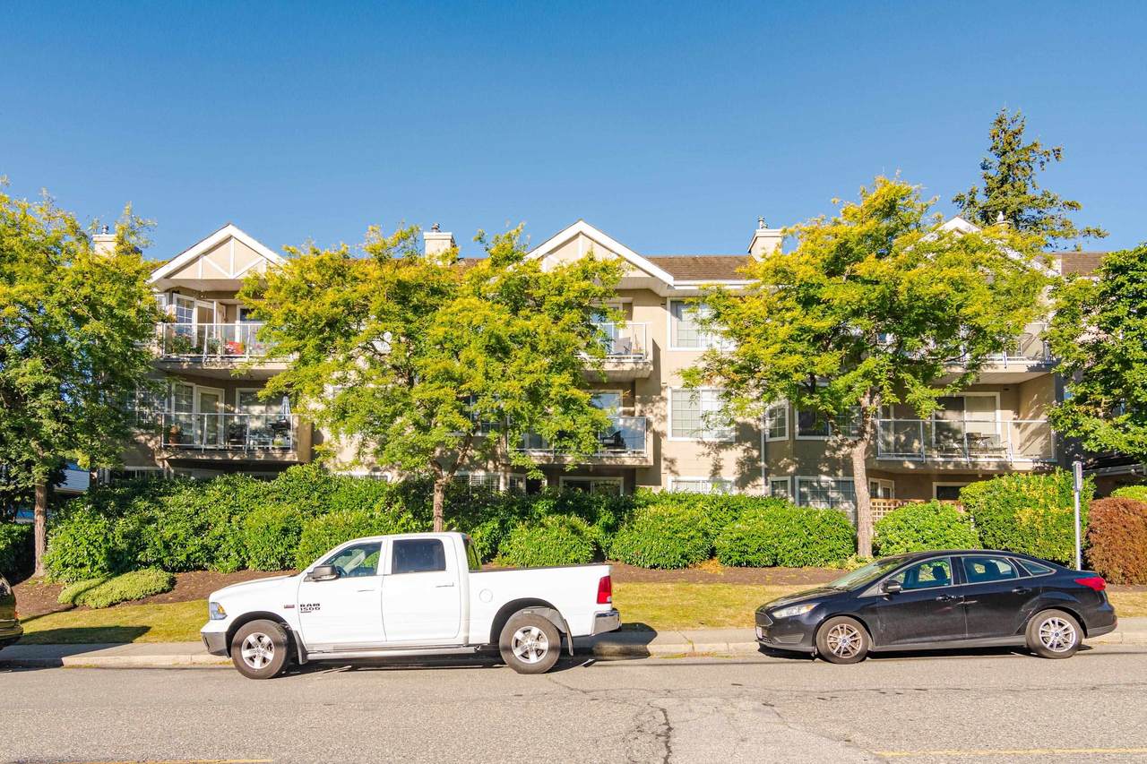 1369 George Street - Photo 1