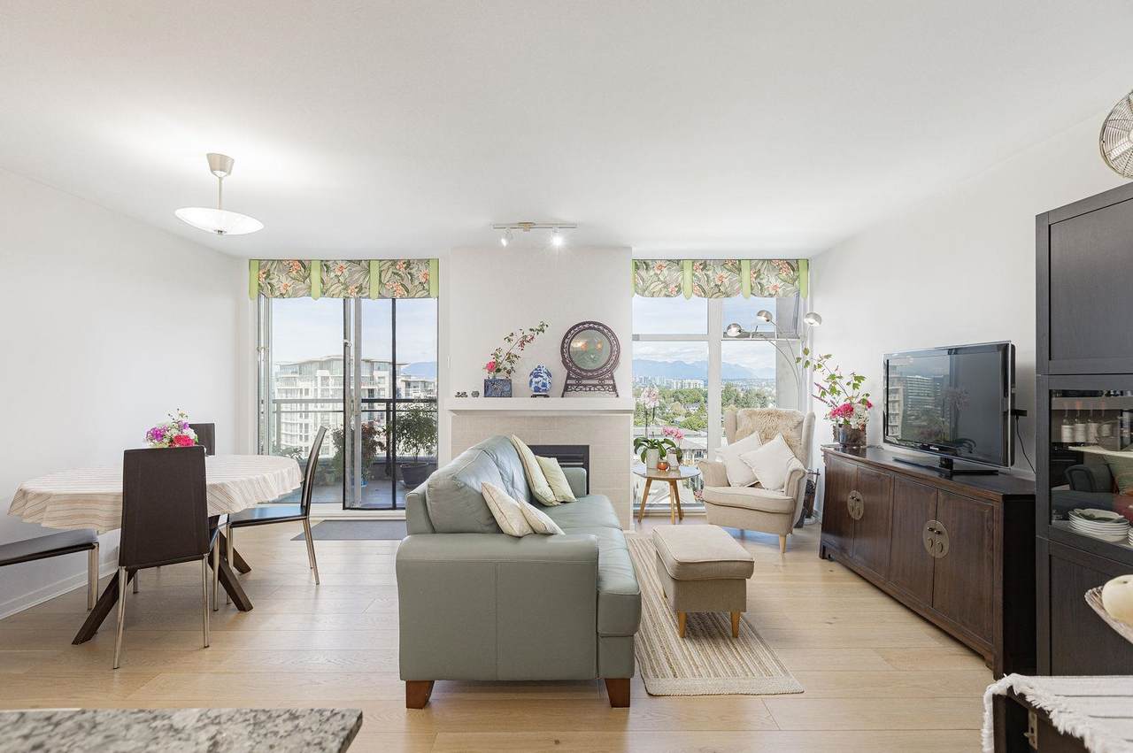 8460 Granville Avenue - Photo 1