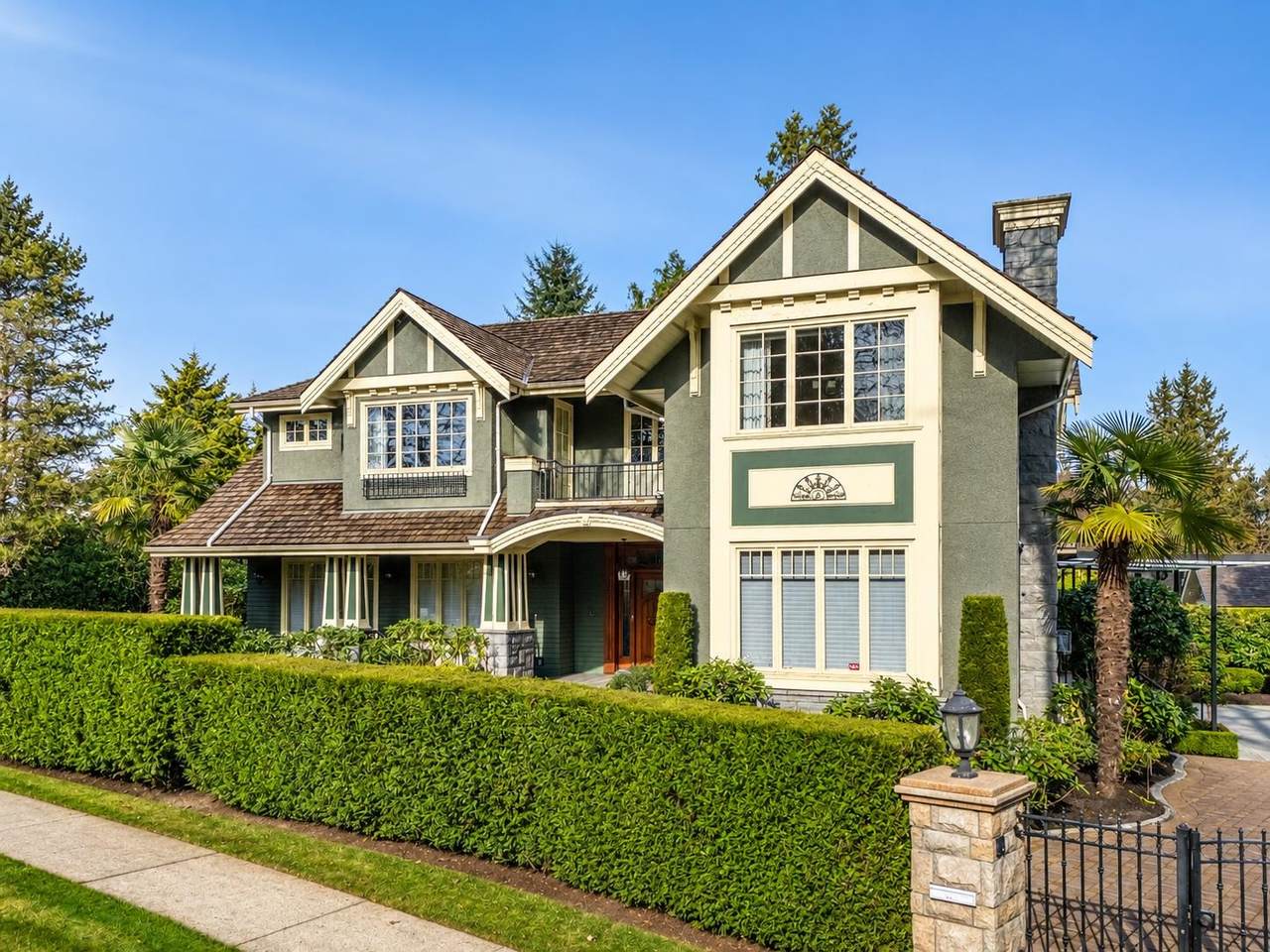 4583 Hudson Street - Photo 1