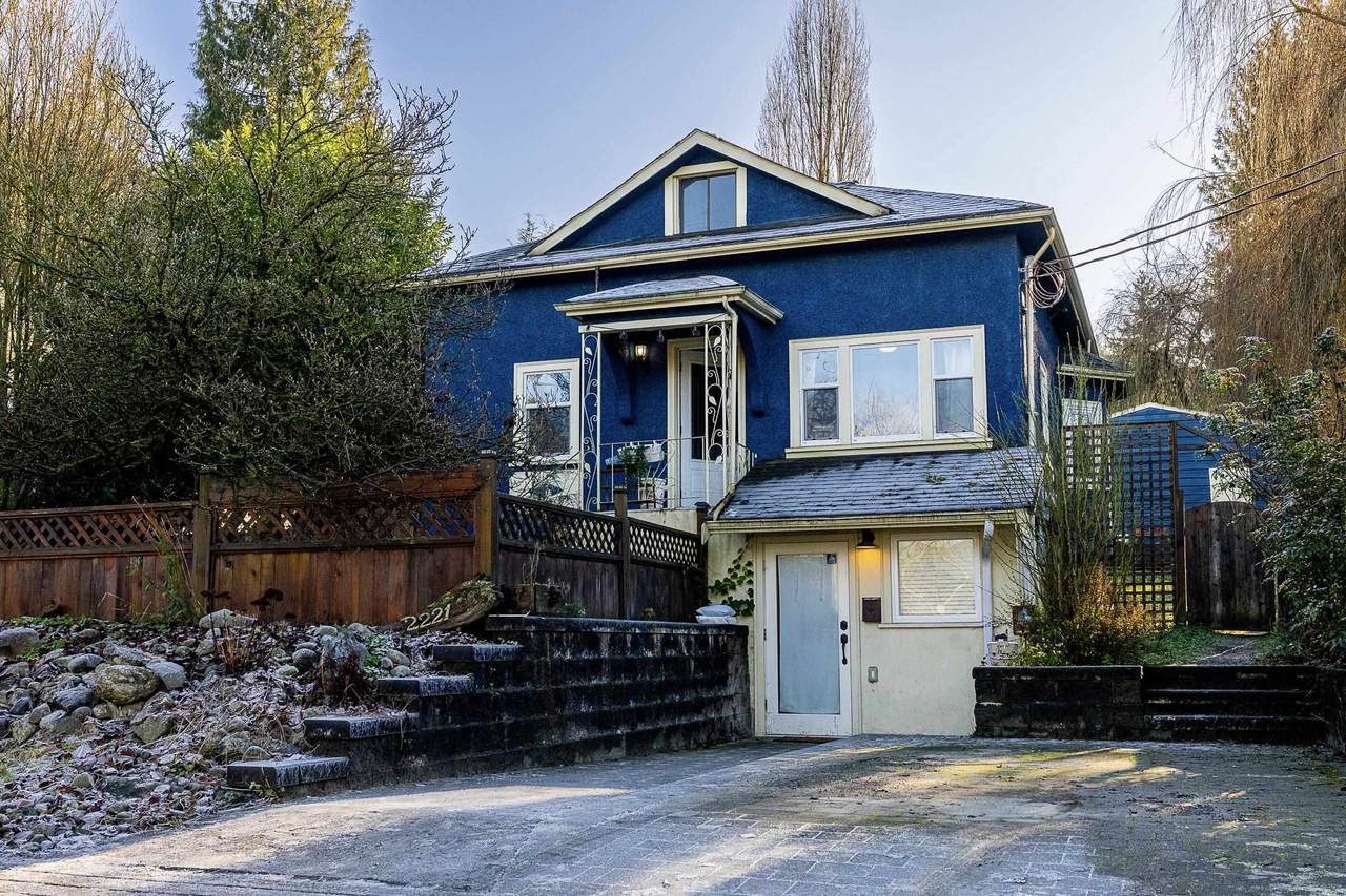 2221 Clarke Street - Photo 1