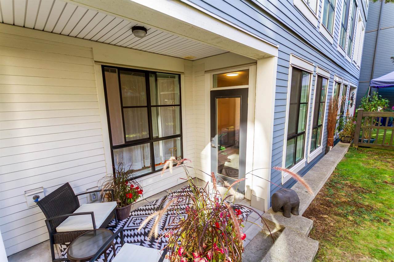 15168 33 Avenue - Photo 1