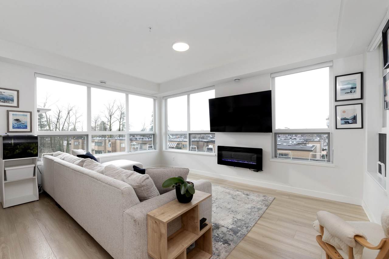 11913 Burnett Street - Photo 1