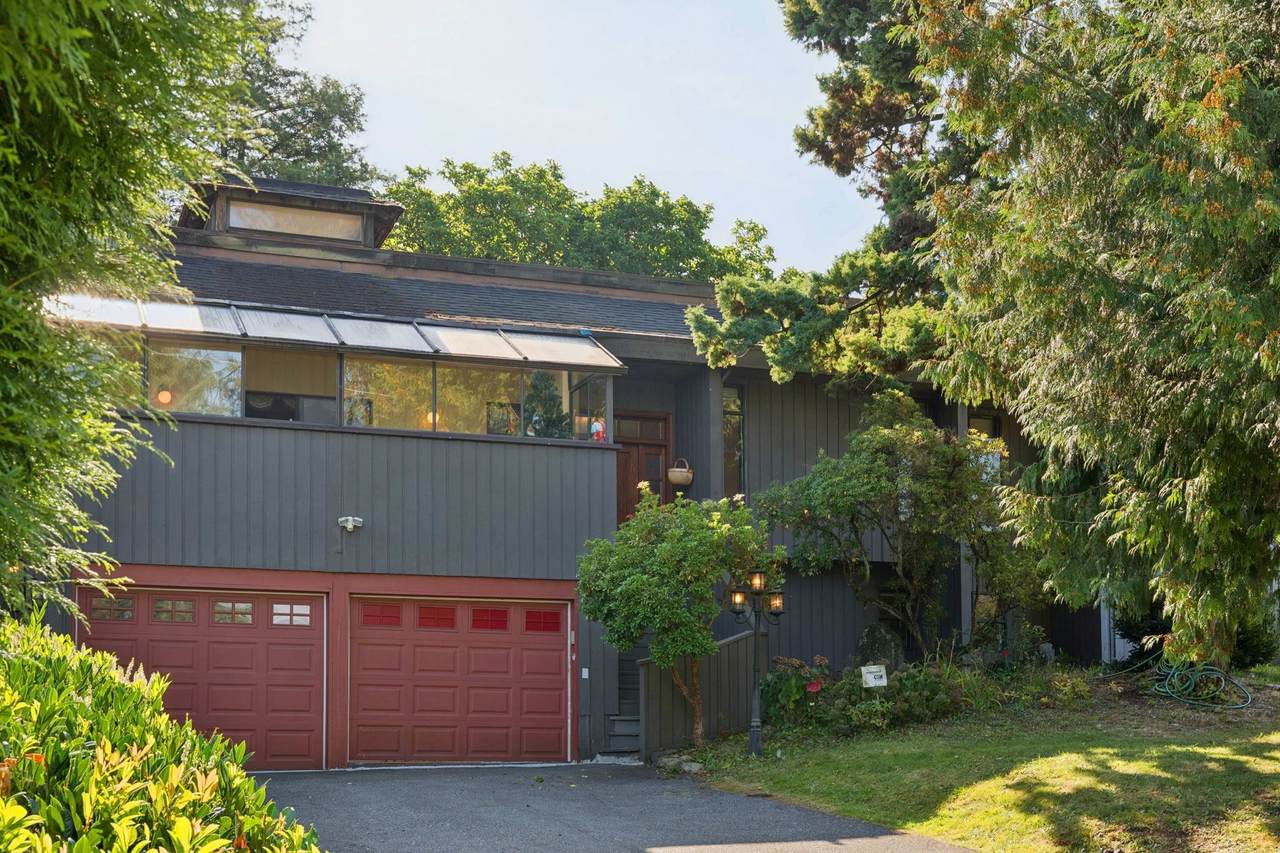 7730 Stanley Street - Photo 1