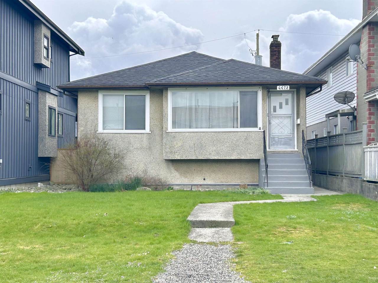 4472 Triumph Street - Photo 1