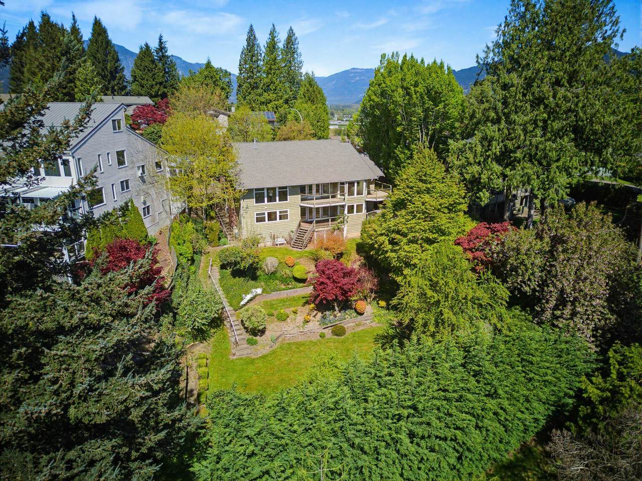 10026 Falcon Crescent - Photo 1