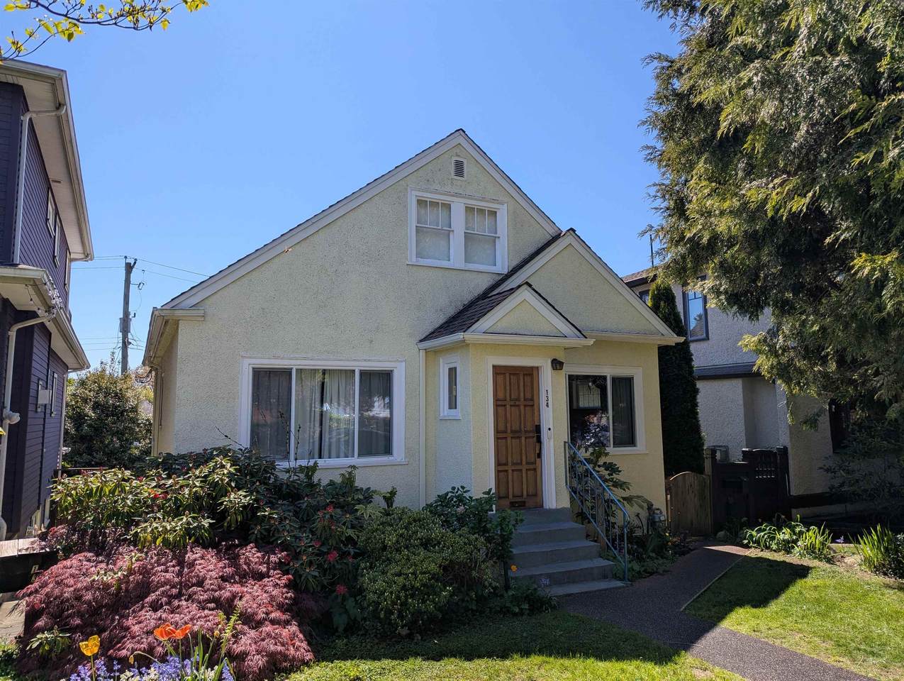 134 40th Avenue - Photo 1