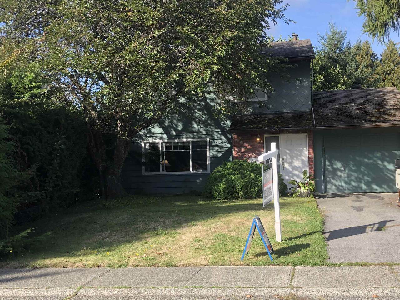11577 Parkwood Place - Photo 1