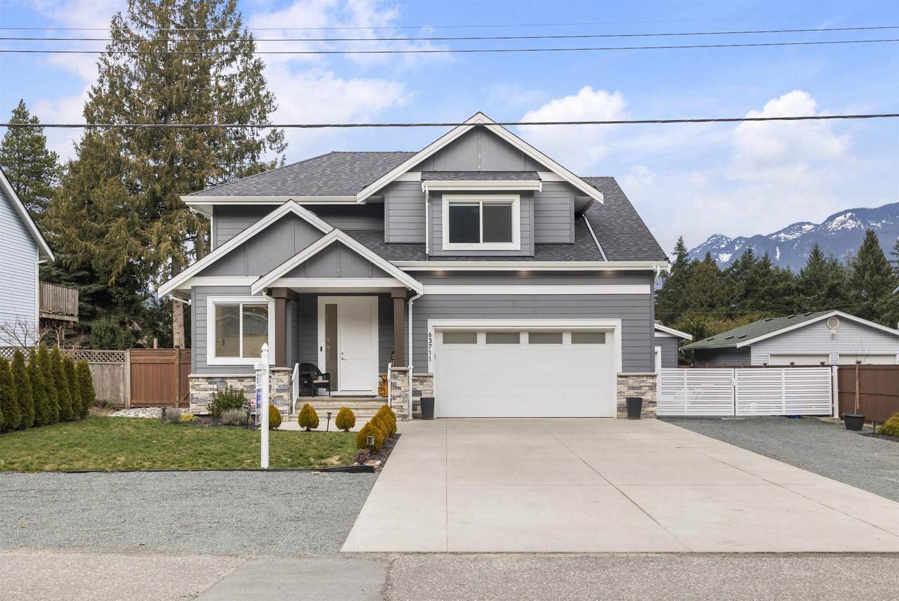 63711 Rosewood Avenue - Photo 1